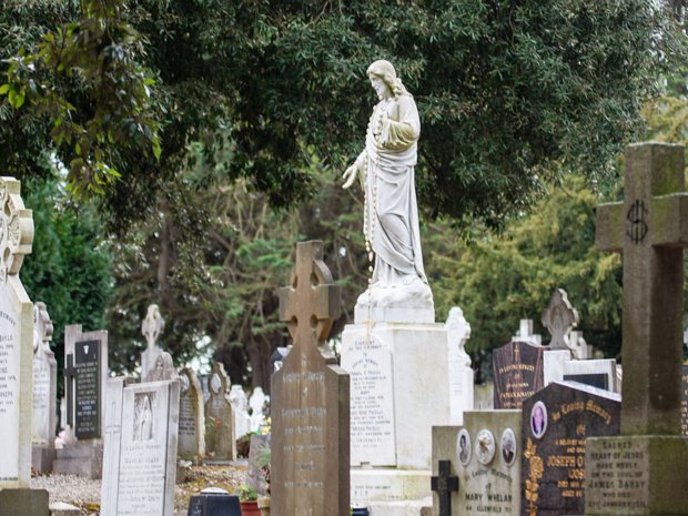 GLASNEVIN 18 MARCH 2008 Revisiting my March 2008 visit to Glasnevin Cemetery, I recall a conscious shift in my approach