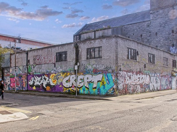 GRAFFITI WALL AL WINDMILL LANE This Is The Original Wall Which Was Later Demolished