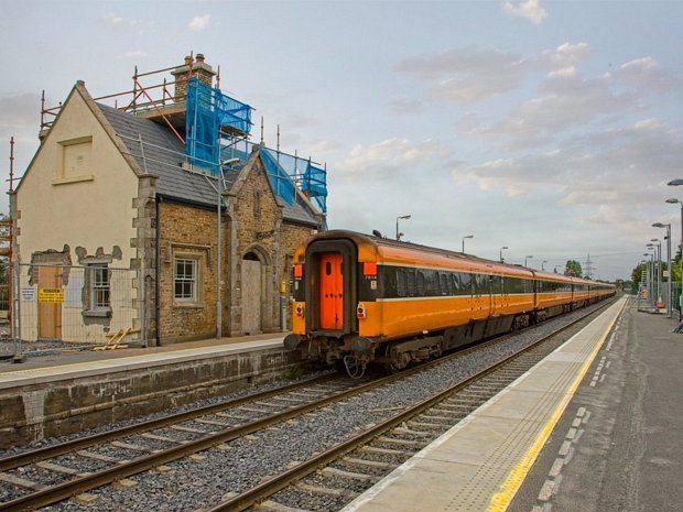 I DECIDED TO VISIT HAZELHATCH IN AUGUST 2008 29 August 2008 I made a mistake. I decided to travel to Kildare by train but I decided to get off at Hazelhatch and...