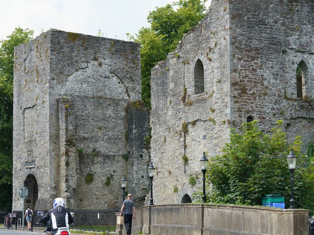 MAYNOOTH CASTLE 2024 Built in the early 13th century, the castle quickly became a stronghold for the FitzGerald dynasty, the Earls of...