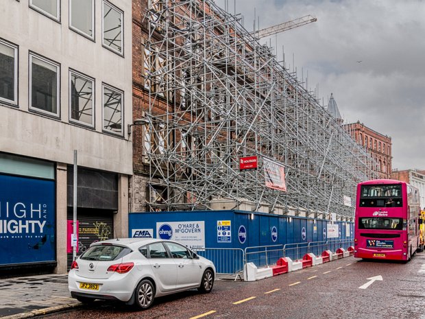 BROKEN BUS Belfast has an extensive bus network, primarily operated by Translink. The Metro service is the main bus service for...