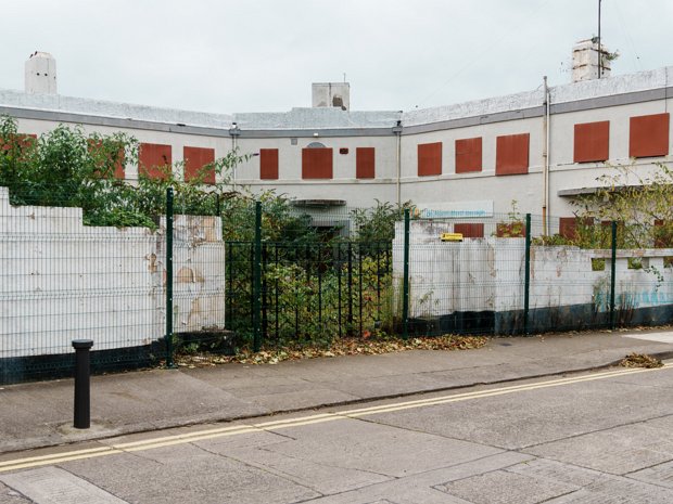 ONCE AN ART DECO GEM Wendon House, later renamed Balnagowan, was a marvel of modern luxury hidden behind an unassuming exterior. While the...