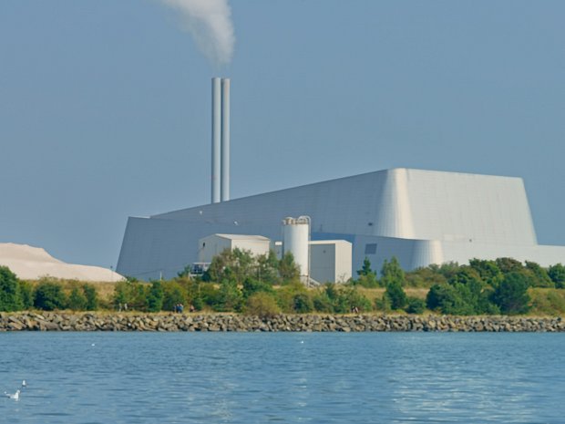 INDUSTRIAL INFRASTRUCTURE Today's stroll from Sandymount Village to Pigeon House Road offered a glimpse into Dublin's industrial heritage,...